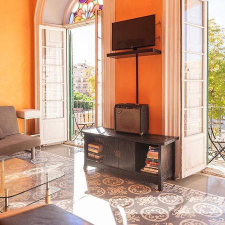 Private Rooms In Historic Building On The Square Málaga Exterior foto