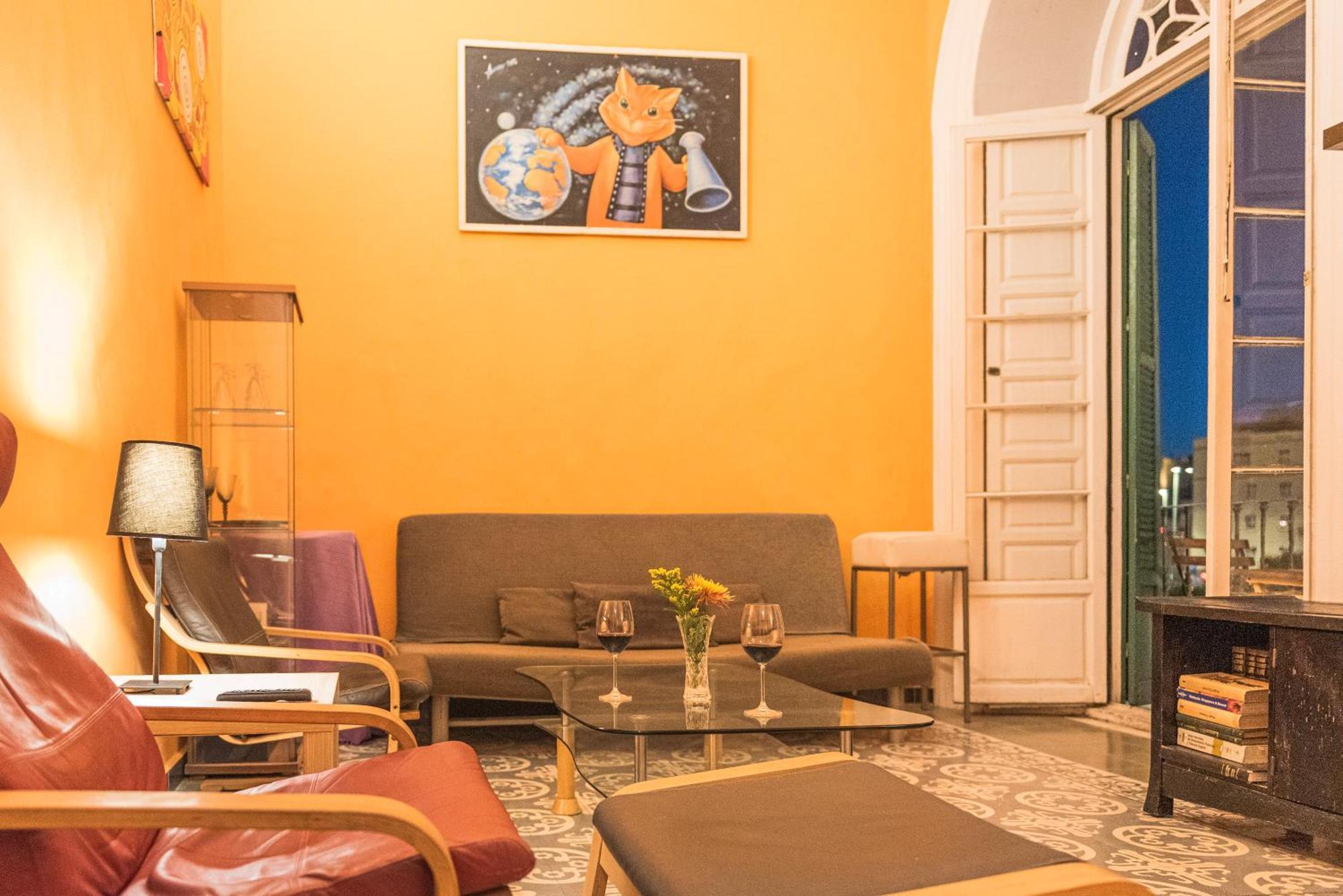 Private Rooms In Historic Building On The Square Málaga Exterior foto