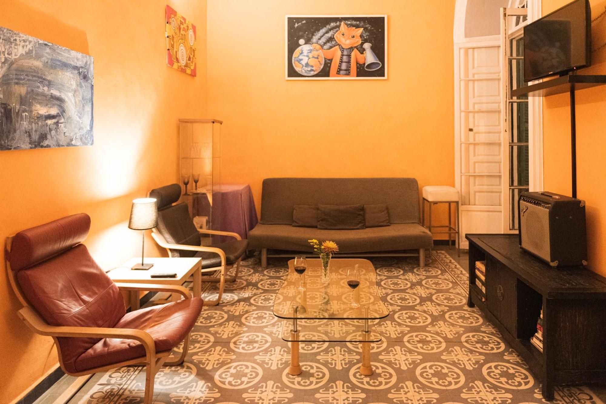Private Rooms In Historic Building On The Square Málaga Exterior foto